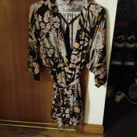 Robe & Pajama 3 piece set L EUC - Picture 6 of 7
